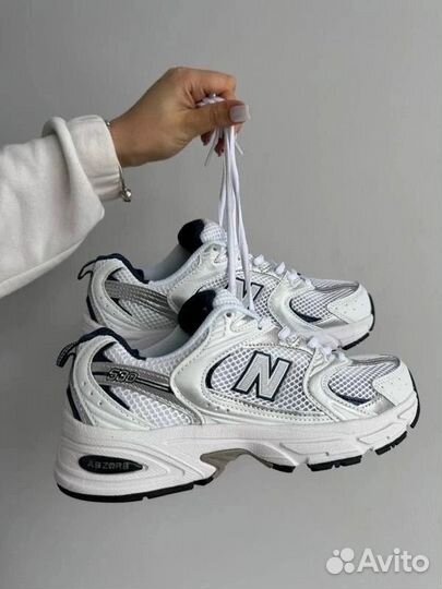 Кроссовки женские New Balance 530