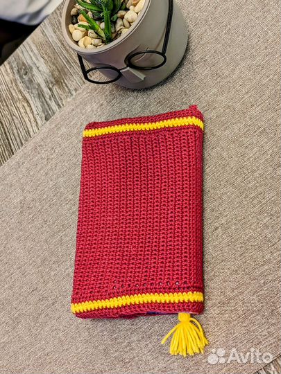 Вязаная обложка для книги - Гарри Поттер - красная