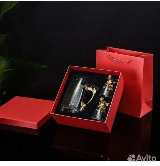 Набор кувшин и стопки