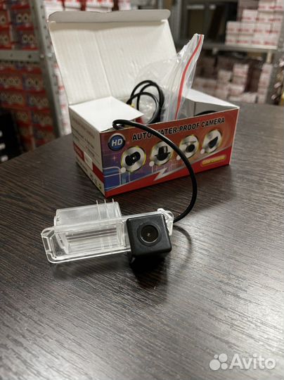 Камера заднего вида VW Amarok Golf Scirocco