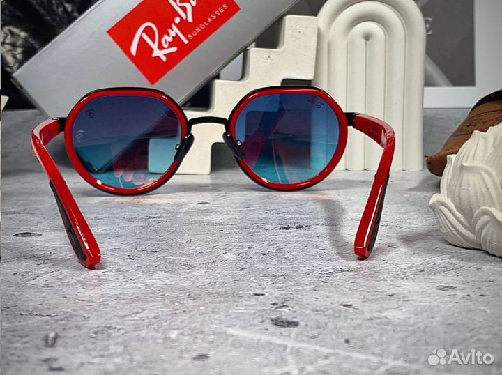 Очки Ray Ban Ferrari красный градиент