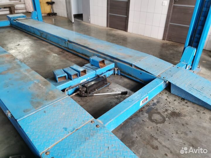 Подъемник 4-х стоечный 5,5т с траверсой