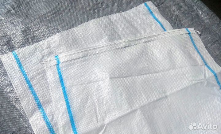 Мешки зеленые, белые