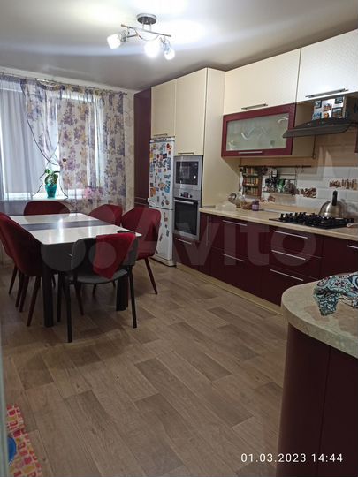 3-к. квартира, 86 м², 2/10 эт.