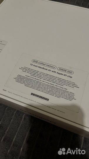 Коробка от Apple Macbook Air 13