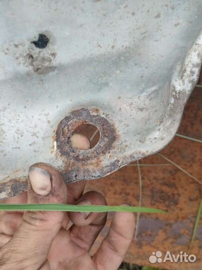 Byd f3 тепловой щит выпускного коллектора