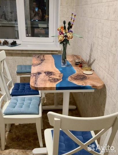 Стол лофт 'Worthy Fluid'