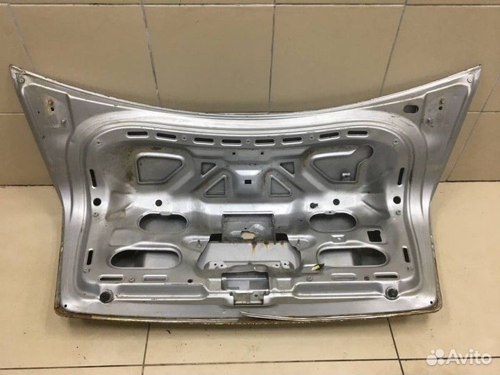 Крышка багажника Volkswagen Bora