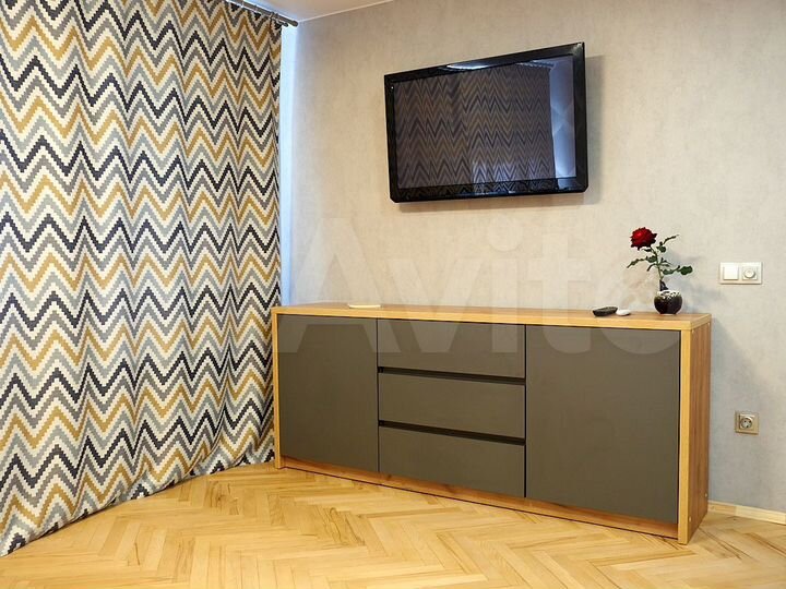 2-к. квартира, 49 м², 2/9 эт.