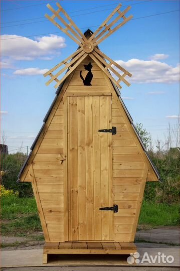 Дачный туалет деревянный