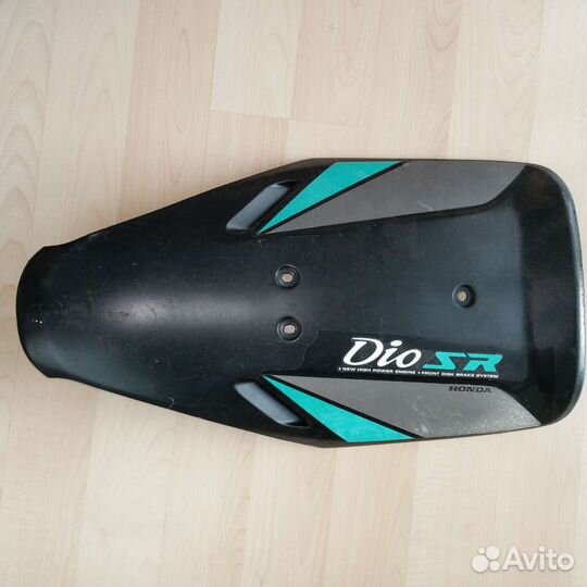 Боковой пластик Honda Dio