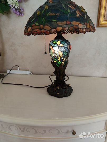 Лампа настольная в стиле Тиффани