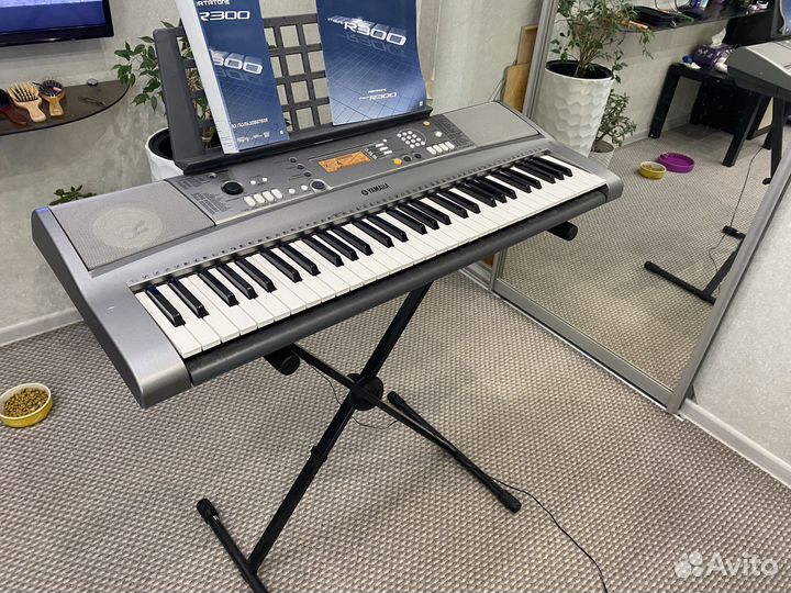 Синтезатор yamaha psr r300