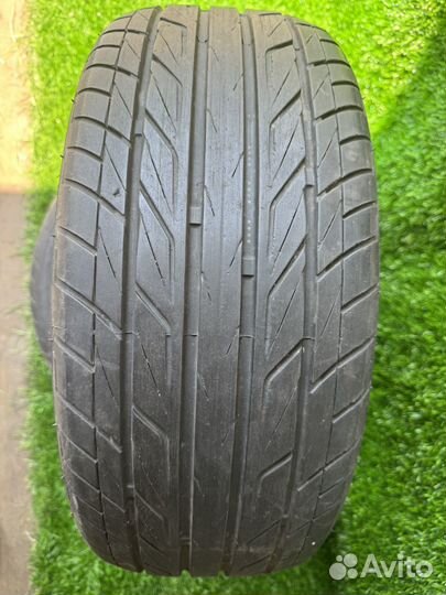 Presa PS55 215/45 R17