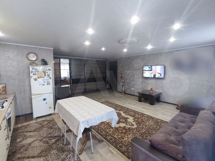 3-к. квартира, 77 м², 3/10 эт.