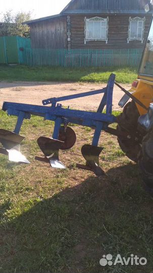 Трактор DONGFENG DF-404, 2013