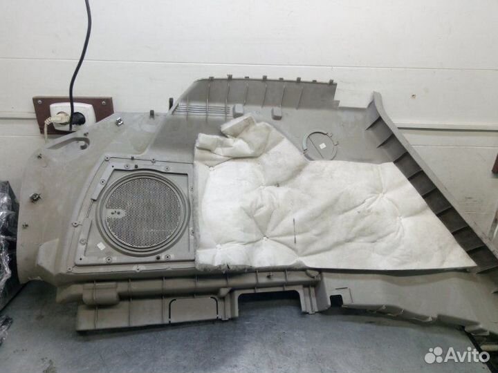 Обшивка багажника правая Dodge Caliber хетчбэк