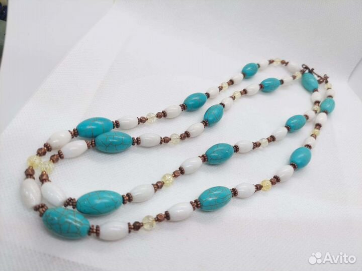 Бусы Говлит, Кварц