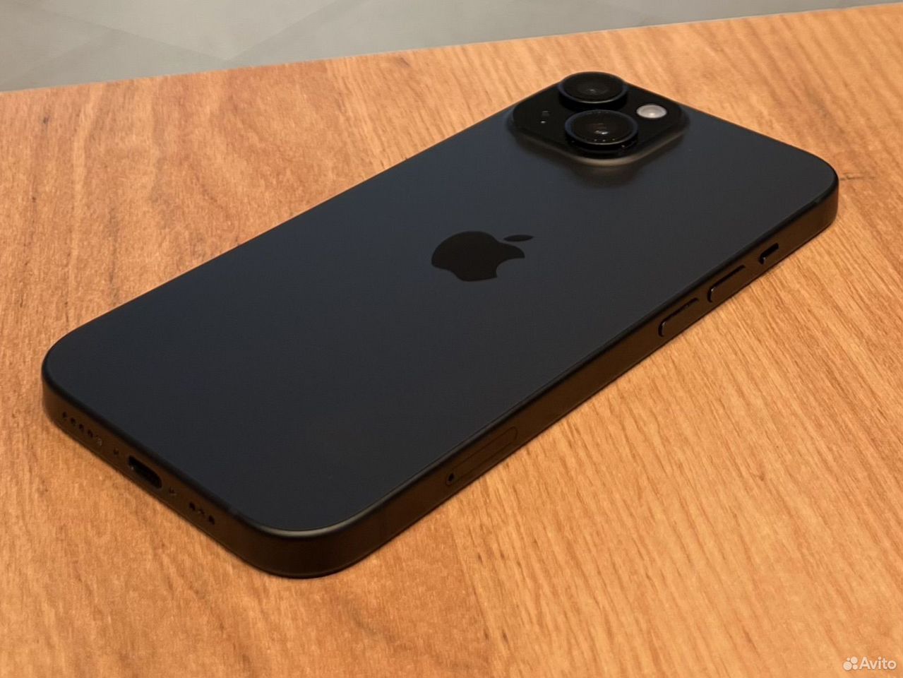 iPhone 15, 128 ГБ, SIM + eSIM