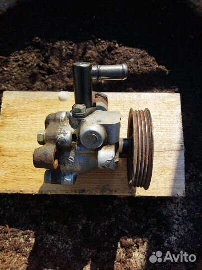 Насос гура на Hyundai accent, Getz. G4EC