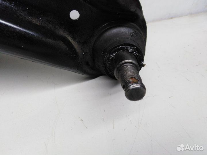 Рычаг подвески передний правый Mitsubishi Lancer