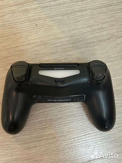 Ps4 Slim на 1тб, 2 геймпада, Fifa 19, RaibowSix