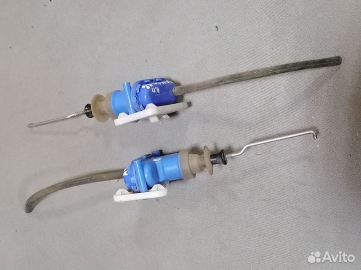 Активатор замка двери Audi 80 B3 1991