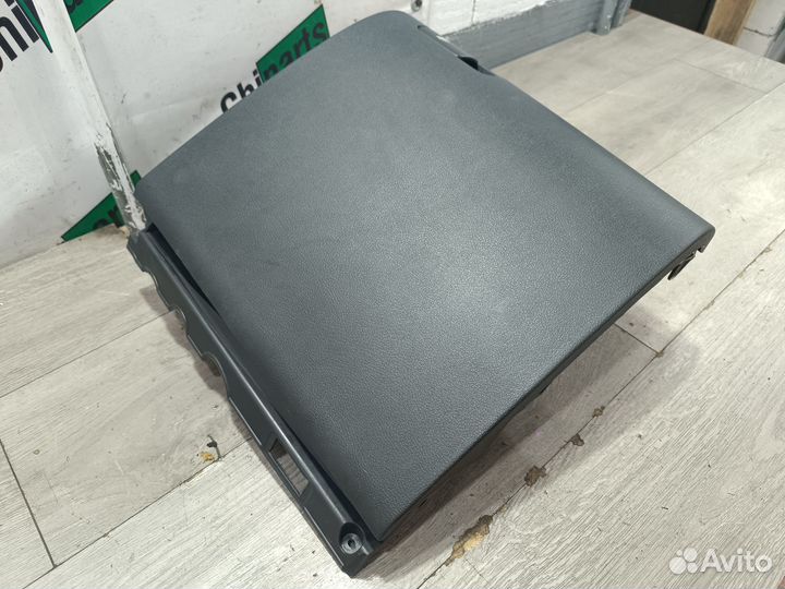 Бардачок в сборе для Volkswagen Golf+ 2012