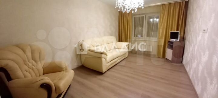 1-к. квартира, 42 м², 3/17 эт.