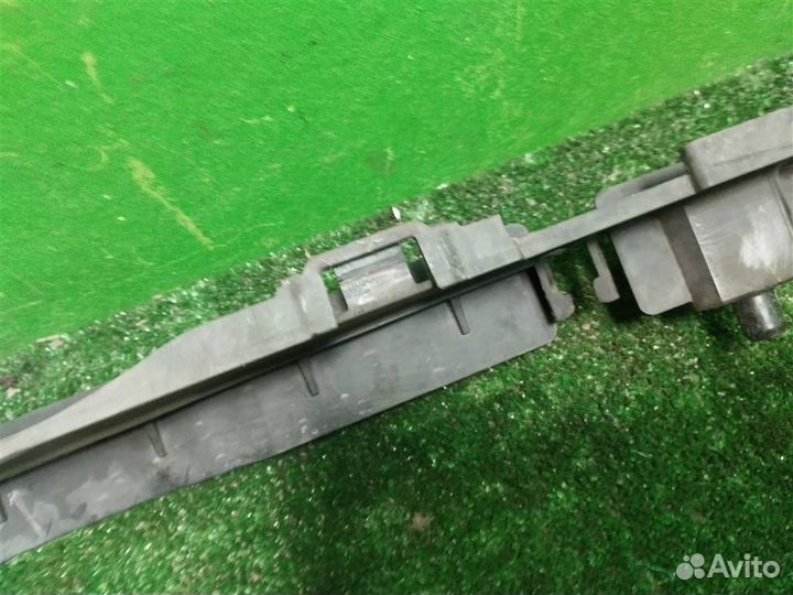 Кожух вентилятора Toyota Verso R2 2010