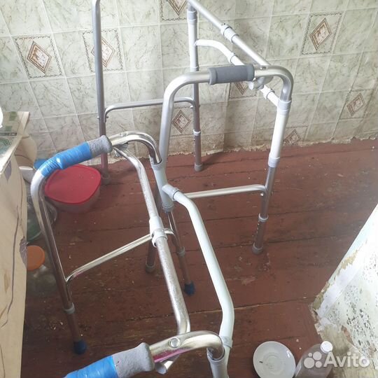 Ходунки для инвалидов