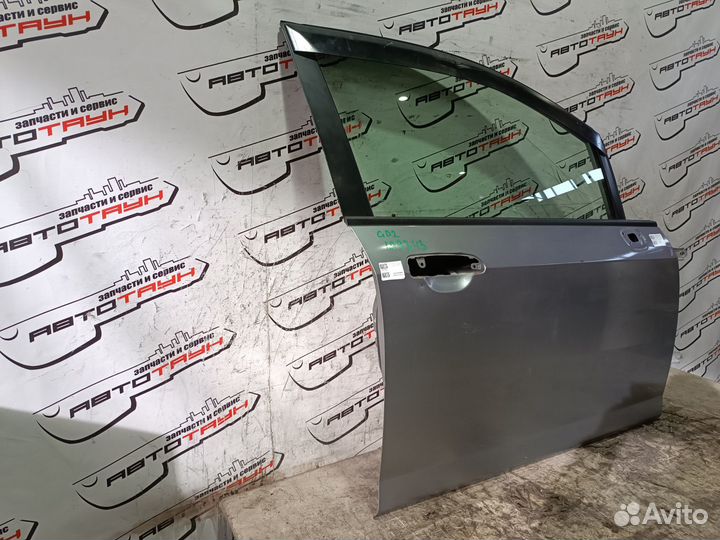 Дверь honda FIT jazz GD1 GD2 GD3 GD4 67010SAA010ZZ передняя правая серый, NH642M KA9343