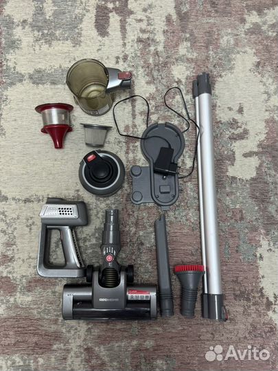 Беспроводной пылесос Redmond rv-ur359