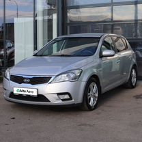 Kia Ceed 1.6 AT, 2011, 151 000 км, с пробегом, цена 899 000 руб.