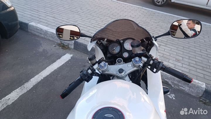 Продам Honda vtr 1000f