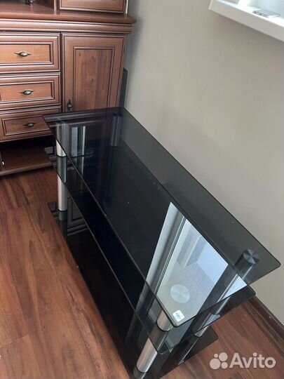 Стеклянная Тумба под тв / Стеллаж