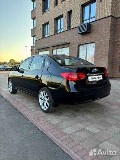 Hyundai Elantra 1.6 AT, 2010, 195 280 км