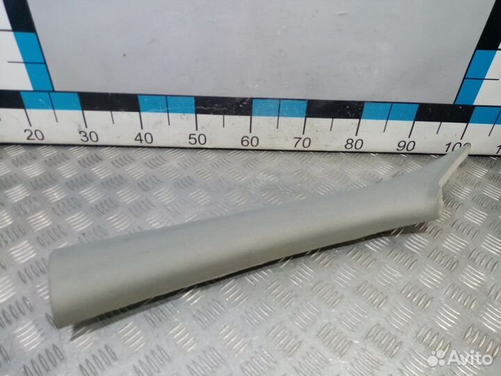 Б/У Обшивка стойки кузова передняя левая#001