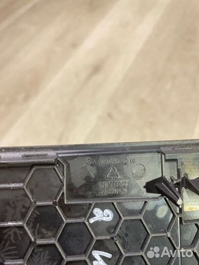 Решетка динамика центрального в торпедо Mercedes