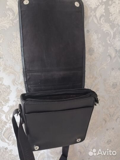 Продам мужскую сумку