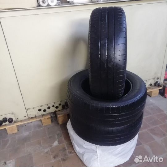 Michelin Energy XH1 215/60 R16