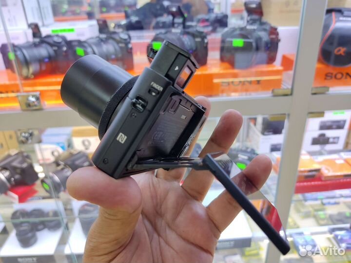 Sony DSC-RX100M5 S№9014703 б.у