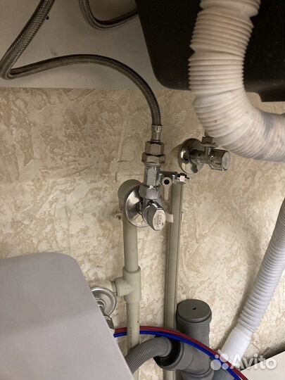 Замена фильтров для воды в квартире