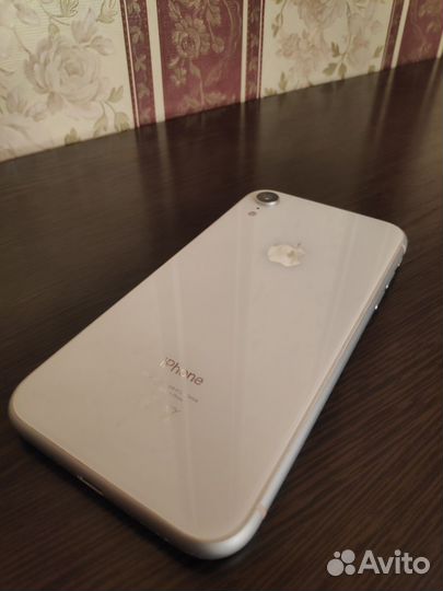 iPhone Xr, 64 ГБ