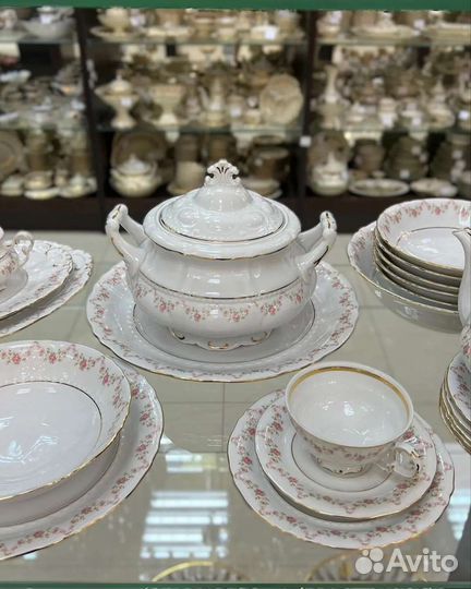 Набор столовой посуды на 6 персон