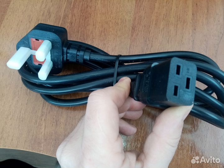 Кабели, переходники и прочее