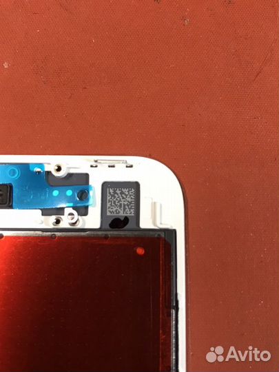 Дисплей iPhone 8 / SE 2020 / SE2022