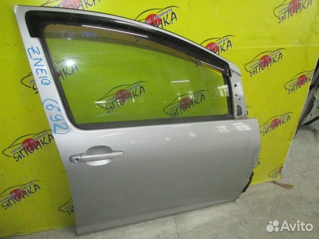 Дверь боковая toyota wish ZNE10 67001-68010 F R