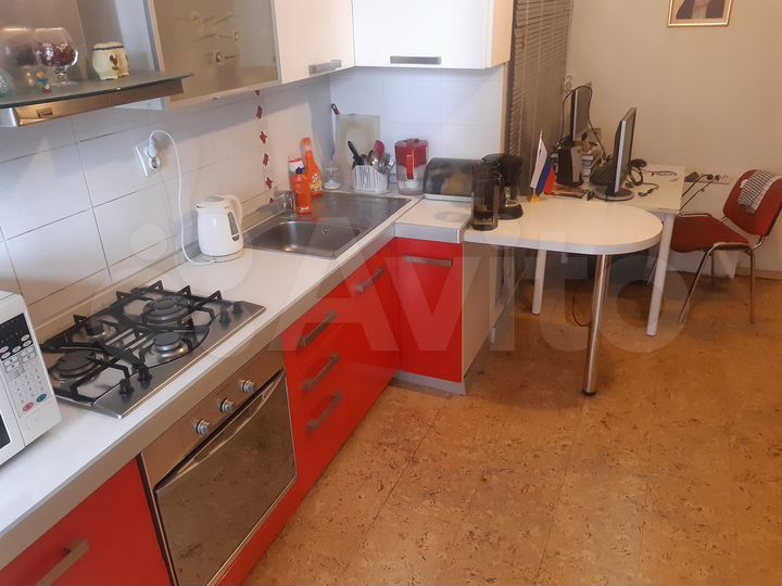 4-к. квартира, 90,2 м², 3/9 эт.