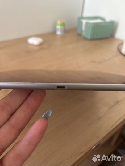 iPad pro 12.9 (2 поколение)